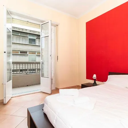 Colourful Balcony Flat Lingotto 公寓 *