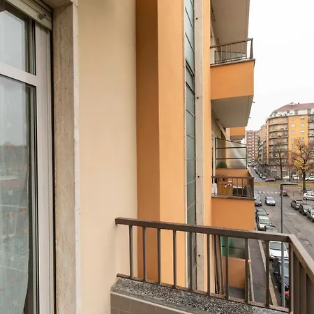 Colourful Balcony Flat Lingotto